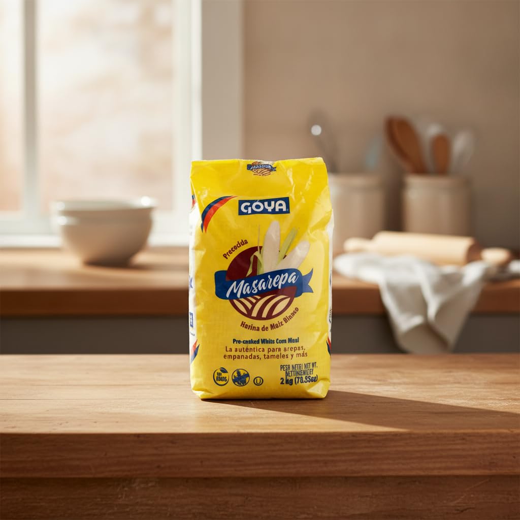 Harina de Maíz Blanco Precocida - Pack Ahorro 8kg (4 Unidades de 2kg) - Harina de Maíz para Arepas, Empanadas y Tamales - Goya - Sin Gluten, No OMG, Certificado Kosher