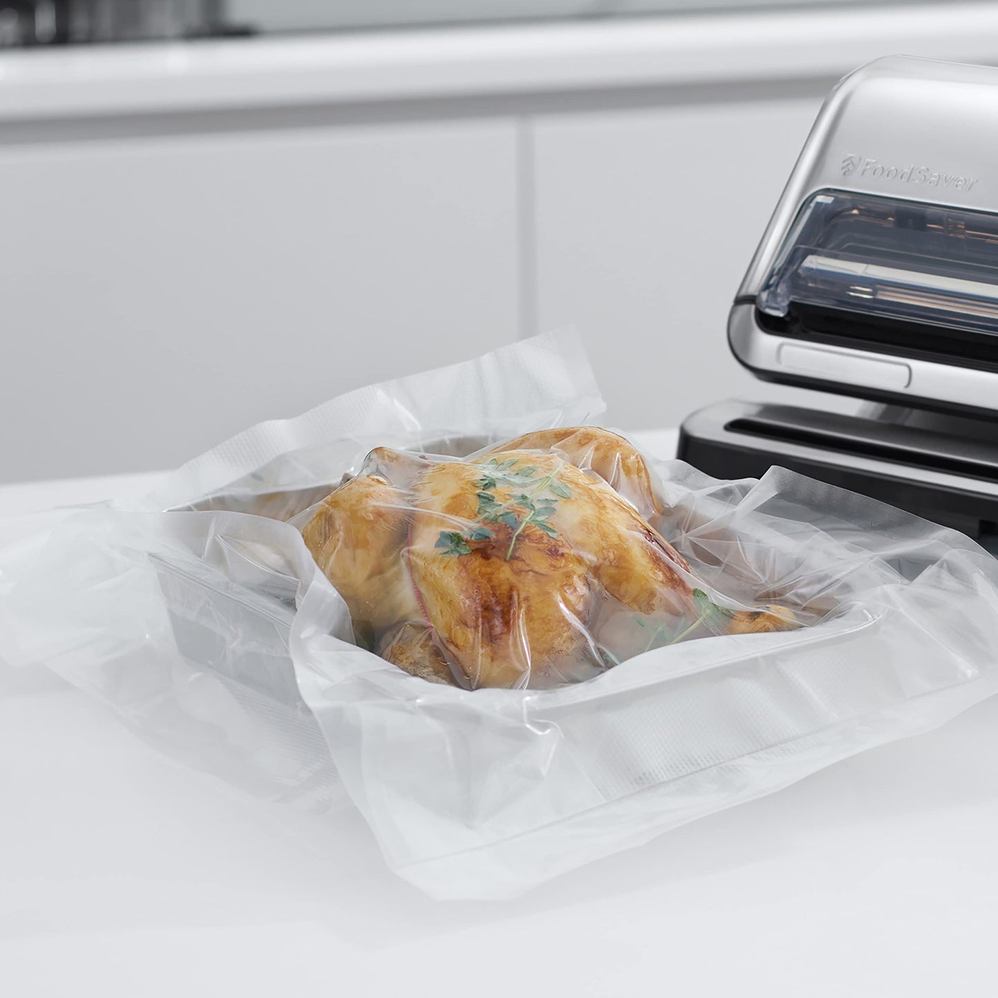 Foodsaver Bolsas de envasado al vacío reutilizables, Para dispositivos FoodSaver, Sin BPA, Paquete Múltiple, 5 rollos, 36 bolsas
