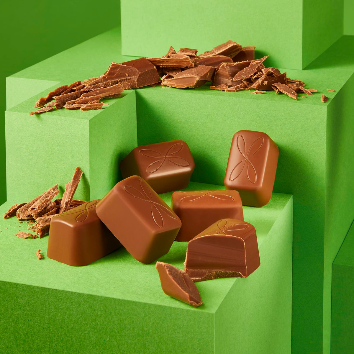NESTLÉ QUALITY STREET Bombones de Chocolate con Leche y Caramelo Lata 2kg