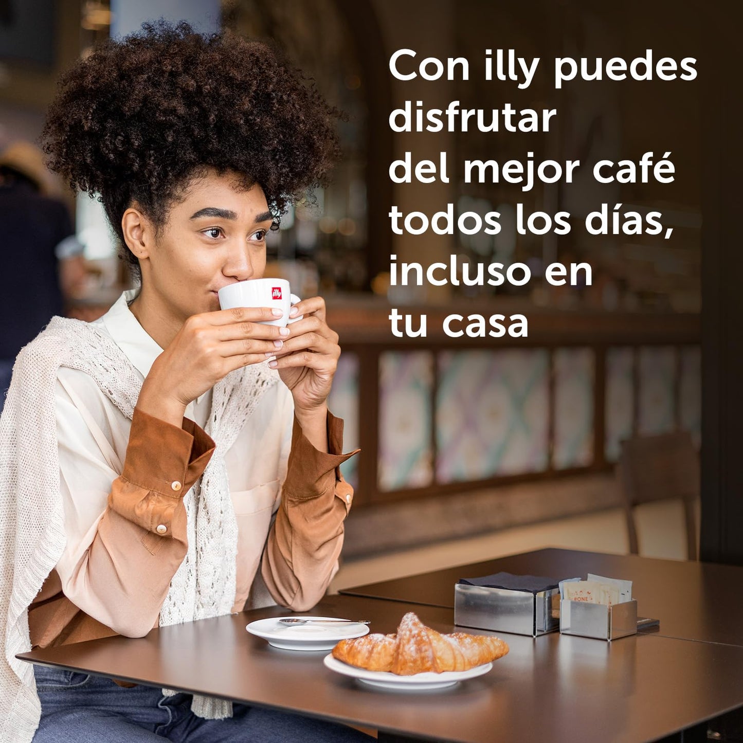 illy, Café Molido Espresso de Tueste CLASSICO, 100% Arábica con Notas de Azahar y Jazmín, Sabor Suave y Sabor Final Dulce, 1 Lata de 250g