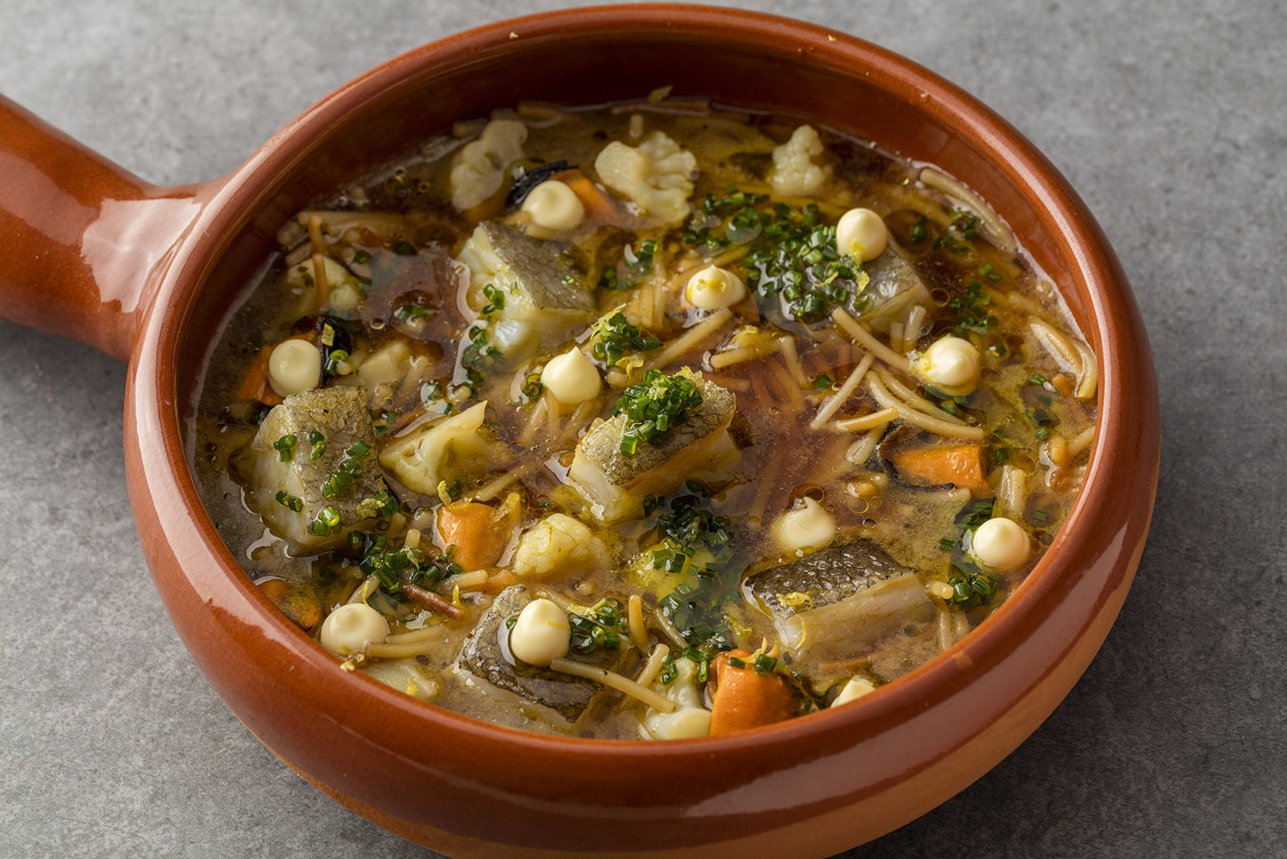 Knorr 29603001 Caldo Liquido Concentrado Marisco sin Gluten - Botella 1L (el paquete puede variar)