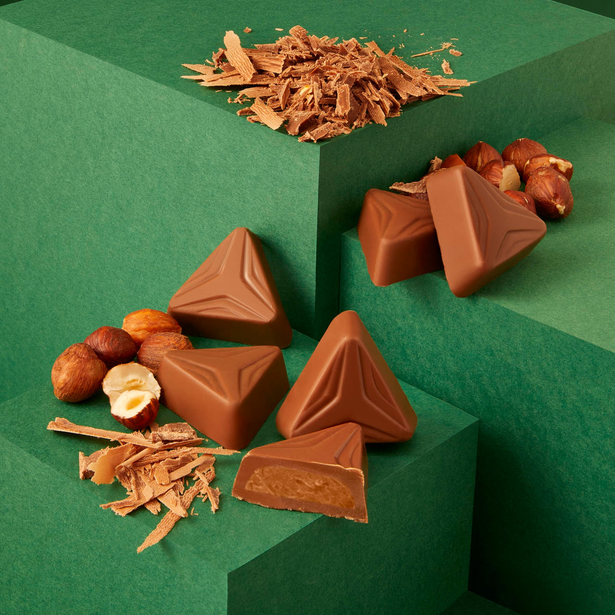 NESTLÉ QUALITY STREET Bombones de Chocolate con Leche y Caramelo Lata 2kg